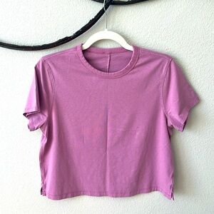 Lululemon cropped shirt